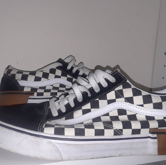 Checkerboard Vans Old Skool w/gum block - Picture 3 of 4